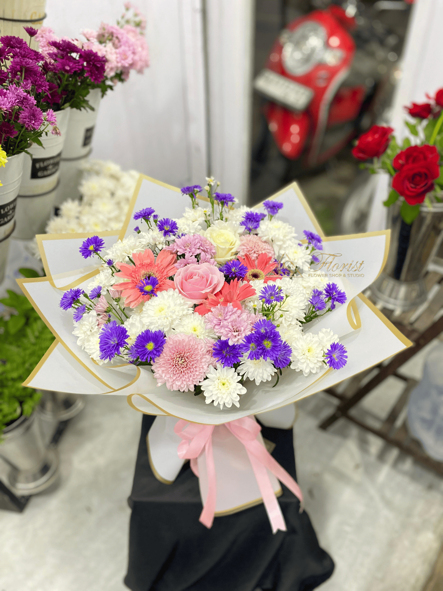 Bucket Mix Flower 4